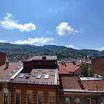 Deluxe Apartment Lejla - Free Garage Parking